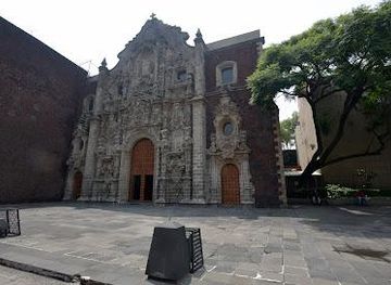 mexico/mexico-city/attraction/miguel-lerdo-de-tejada-library