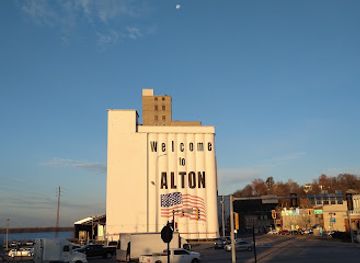 illinois/great-river-road/attraction/meeting-of-the-great-rivers-national-scenic-byway