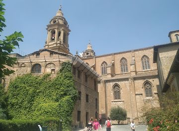 spain/pamplona/attraction/pamplona-cathedral-occidens