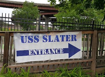 new-york/albany/washington-park/attraction/uss-slater