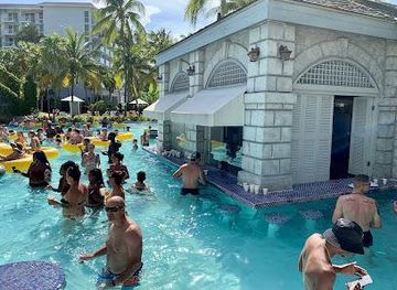 jamaica/montego-bay/attraction/sugar-mills-falls-swim-up-bar