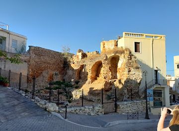 greece/chania/old-town/attraction/byzantine-walls-of-chania