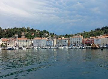 slovenia/sezana/attraction/port-piran