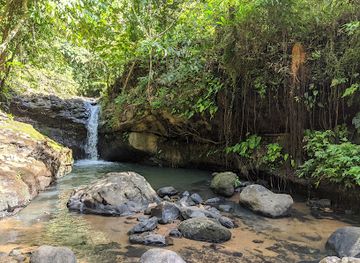 philippines/subic/attraction/el-kabayo-waterfalls