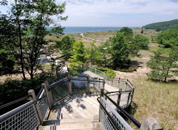 michigan/west-michigan/attraction/rosy-mound-natural-area