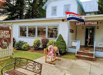 new-york/old-forge/attraction/candy-cottage