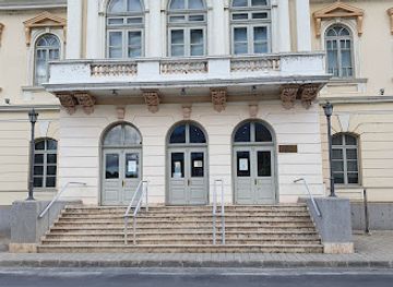 romania/tulcea/attraction/muzeul-de-arta-tulcea