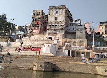 india/varanasi/dashashwamedh-ghat/attraction/trilochan-ghat