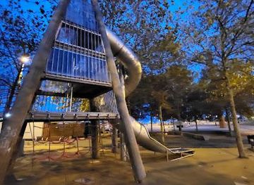 spain/barcelona/attraction/parc-de-la-placa-del-forum