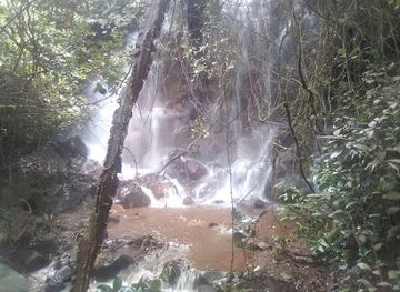 cameroon/mbouda/attraction/meloonbua-waterfalls-bamougong