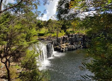 new-zealand/paihia/attraction/charlies-rock-waterfall