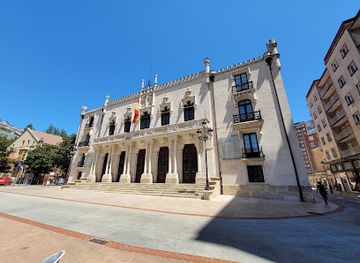 spain/burgos/attraction/museo-militar-de-burgos