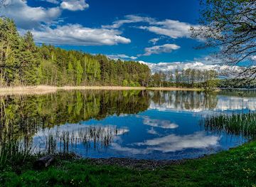 lithuania/aukstaitija/attraction/ginuciu-piliakalnis