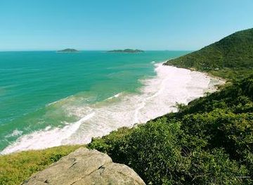 brazil/florianopolis/attraction/praia-do-rio-das-pacas