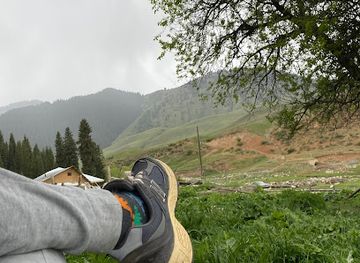 kazakhstan/bartogay-lake/attraction/domiki-otdykha