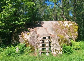 estonia/kärdla/attraction/kukka-kivi