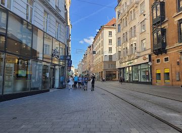 czechia/south-moravia/attraction/house-of-the-lords-of-lipa