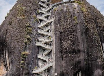 colombia/medellin/attraction/el-penon-de-guatape