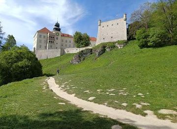 poland/krakow/attraction/pieskowa-skala-castle