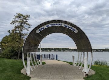 michigan/holland/attraction/heinz-waterfront-walkway