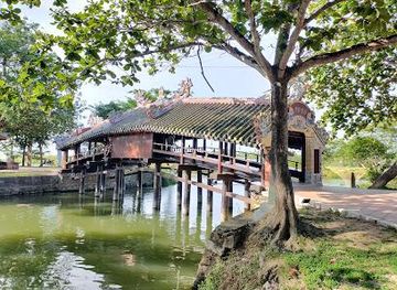 vietnam/hue/attraction/bao-tang-lich-su-cau-ngoi-thanh-toan