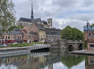 france/amiens/quartier-henriville/attraction/st-pierre-park