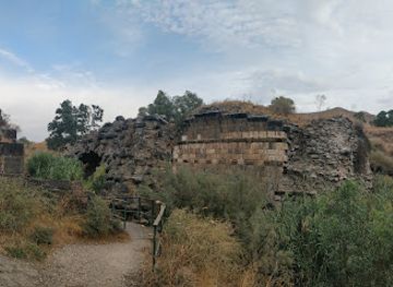 israel/beit-she-an/attraction/the-remains-of-the-collapsed-bridge