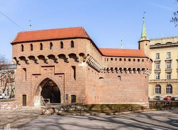 poland/krakow/attraction/krakow-barbican