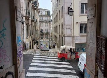 portugal/sintra/attraction/escadinhas-de-sao-cristovao