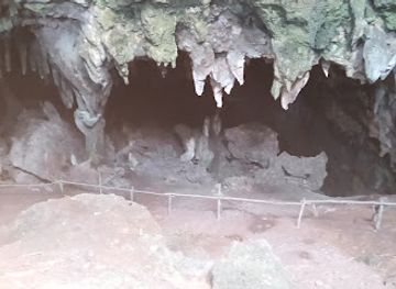 philippines/western-visayas/attraction/lapuz-lapuz-cave