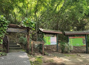 thailand/sai-yok-national-park/attraction/tham-lawa-cave