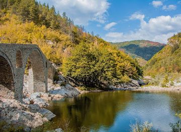 bulgaria/rhodopes/attraction/devil-s-bridge