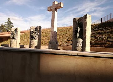 spain/badajoz/attraction/bulwark-of-the-trinity