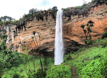uganda/mount-elgon-national-park/attraction/sipi-falls-waterfall