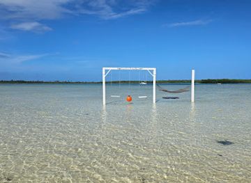 the-bahamas/eleuthera-island/attraction/turtle-beach