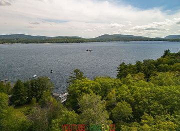 new-hampshire/lakes-region/attraction/loon-island-lighthouse