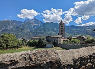 italy/aosta-valley/attraction/chiesa-collegiata-dei-santi-pietro-e-orso