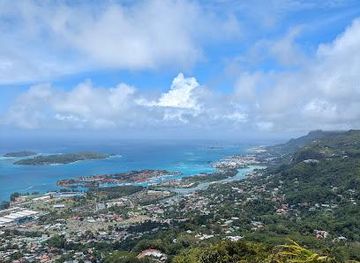 seychelles/grand-anse/attraction/trois-freres-nature-trail
