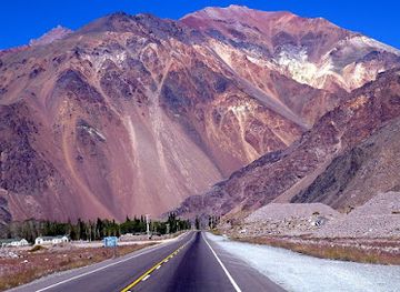 argentina/aconcagua-provincial-park/attraction/cerro-obispo