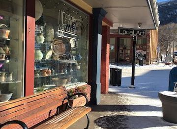 colorado/glenwood-springs/attraction/cooper-gallery