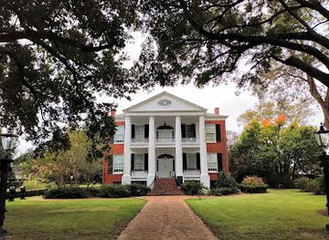 mississippi/natchez/attraction/rosalie-mansion-and-gardens