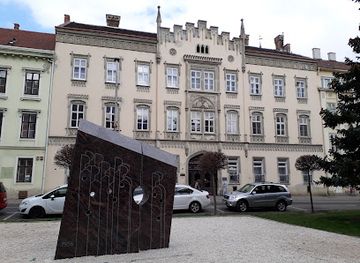 hungary/sopron/attraction/egykori-takarekpenztar-epulete