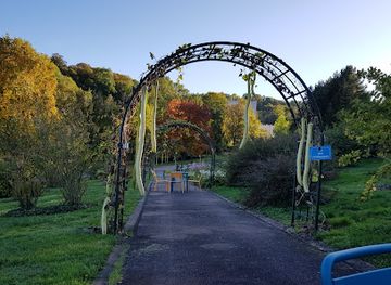 france/lorraine/attraction/jean-marie-pelt-botanical-garden