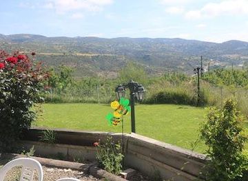 cyprus/larnaca/attraction/ecophysis-bee-nature-center