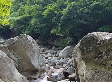 south-korea/jirisan-national-park/attraction/yongso-waterfall