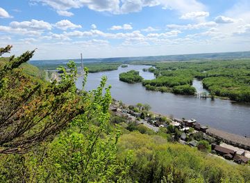 wisconsin/great-river-road/attraction/buena-vista-park