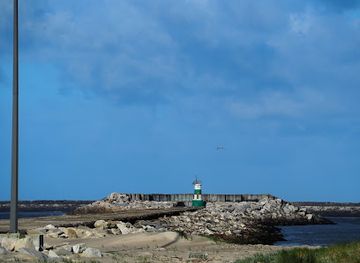 portugal/figueira-da-foz/attraction/farol-da-figueira-da-foz-molhe-sul