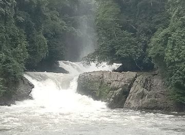 nigeria/barup-waterfall/attraction/kwa-falls