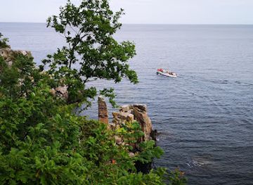 denmark/bornholm/attraction/dry-oven-cave
