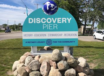 michigan/traverse-city/attraction/discovery-pier